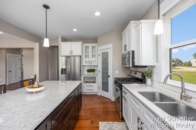 4109 Boulder View Drive, Belmont, MI 49306