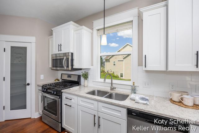4109 Boulder View Drive, Belmont, MI 49306
