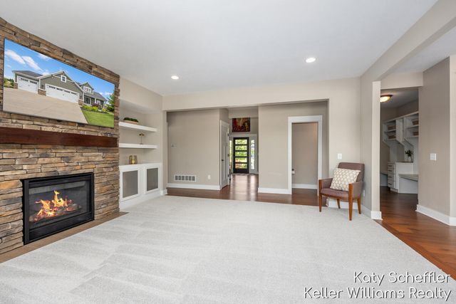4109 Boulder View Drive, Belmont, MI 49306