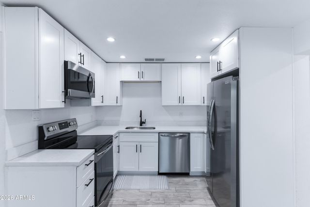 2133 W COLTER Street, Phoenix, AZ 85015