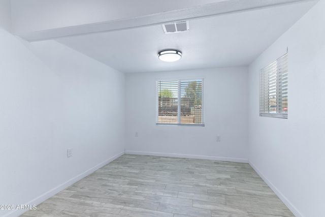 2133 W COLTER Street, Phoenix, AZ 85015
