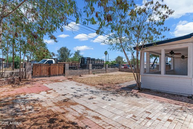 2133 W COLTER Street, Phoenix, AZ 85015
