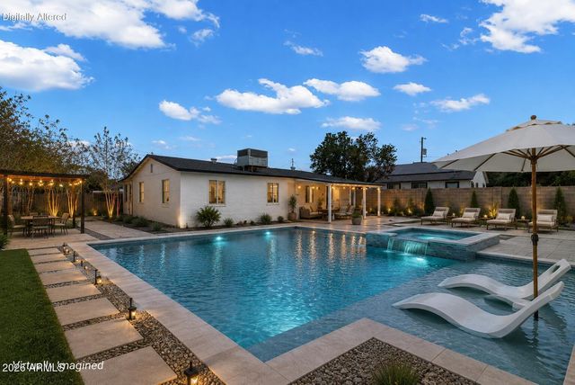 2133 W COLTER Street, Phoenix, AZ 85015