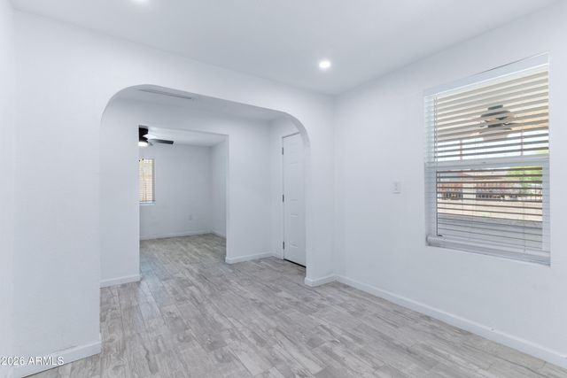 2133 W COLTER Street, Phoenix, AZ 85015