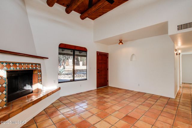 4037 W Isis Drive, Tucson, AZ 85741