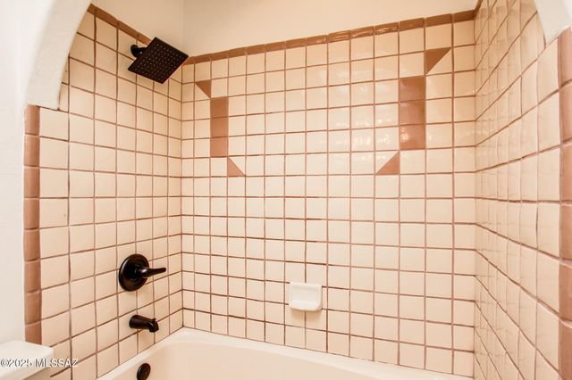 4037 W Isis Drive, Tucson, AZ 85741