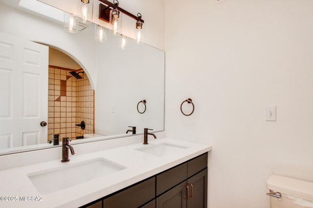 4037 W Isis Drive, Tucson, AZ 85741