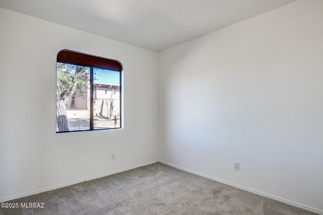 4037 W Isis Drive, Tucson, AZ 85741