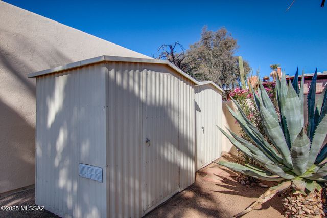 4037 W Isis Drive, Tucson, AZ 85741