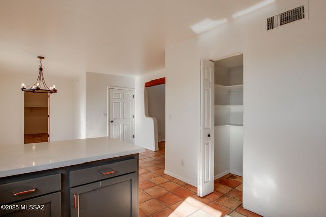 4037 W Isis Drive, Tucson, AZ 85741