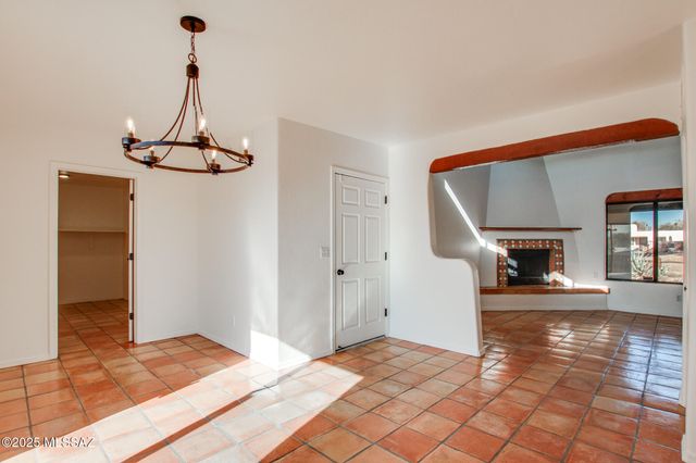 4037 W Isis Drive, Tucson, AZ 85741