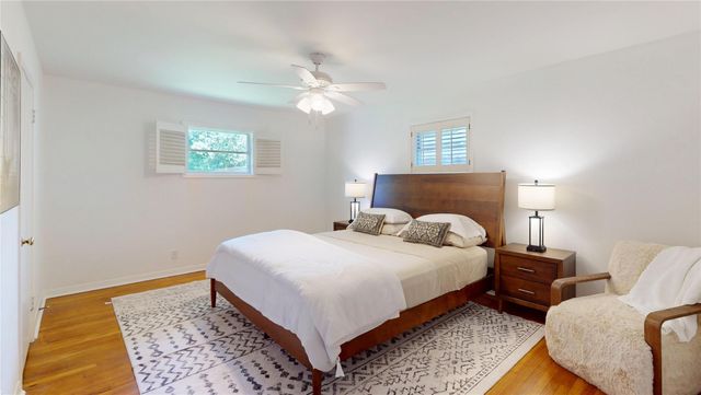 4826 Waynesboro Drive, Houston, TX 77035