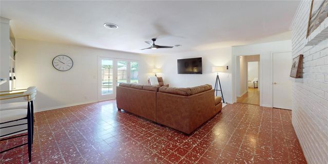 4826 Waynesboro Drive, Houston, TX 77035