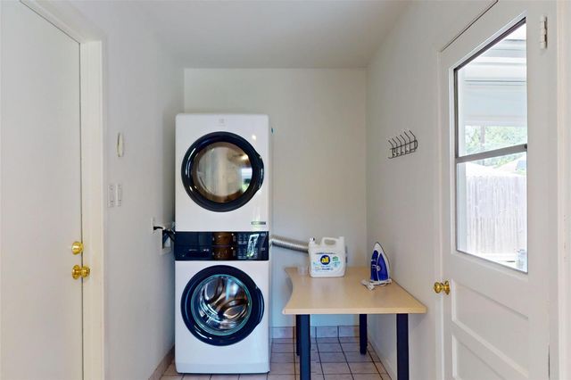 4826 Waynesboro Drive, Houston, TX 77035