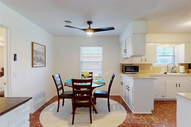 4826 Waynesboro Drive, Houston, TX 77035