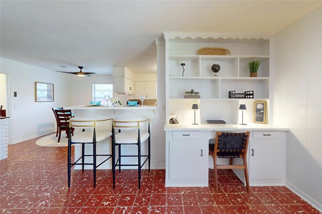 4826 Waynesboro Drive, Houston, TX 77035