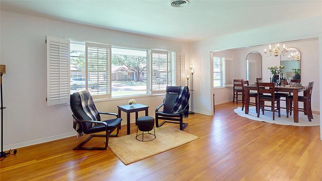 4826 Waynesboro Drive, Houston, TX 77035