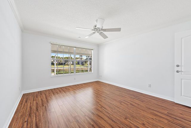 699 Hudson Bay Drive, Palm Beach Gardens, FL 33410