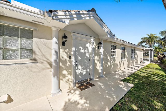 699 Hudson Bay Drive, Palm Beach Gardens, FL 33410