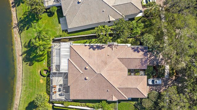 699 Hudson Bay Drive, Palm Beach Gardens, FL 33410