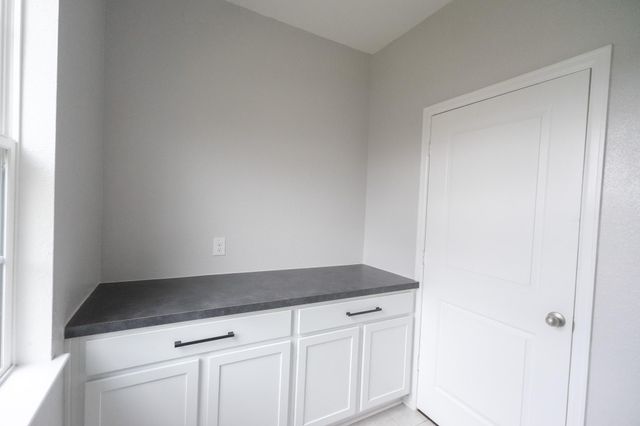 303 Vineyard Court, Alvin, TX 77511