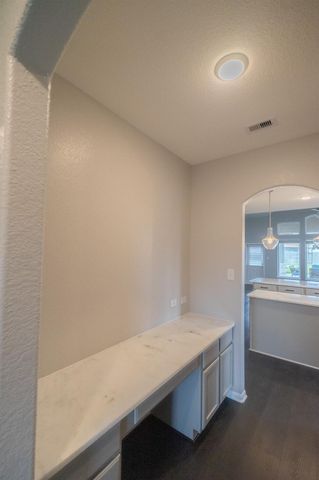 303 Vineyard Court, Alvin, TX 77511