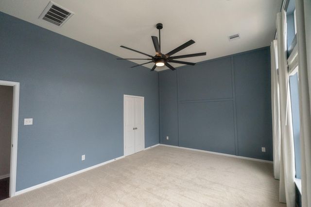 303 Vineyard Court, Alvin, TX 77511