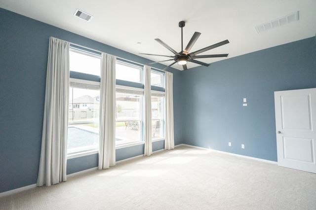 303 Vineyard Court, Alvin, TX 77511