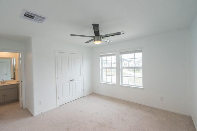 303 Vineyard Court, Alvin, TX 77511