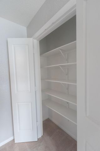 303 Vineyard Court, Alvin, TX 77511