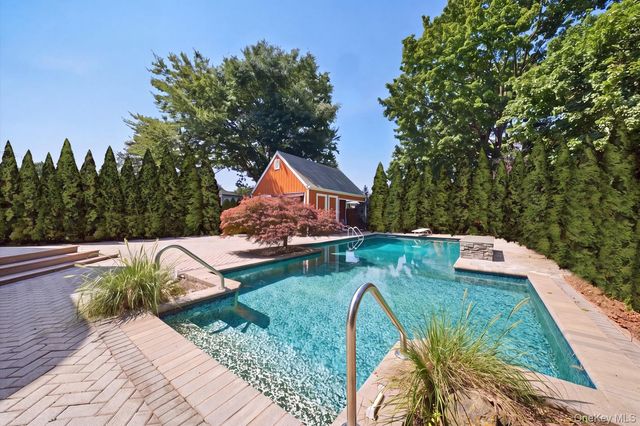 308 5th Avenue, East Northport, NY 11731