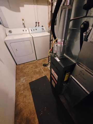 881 70th Avenue N, Brooklyn Center, MN 55430