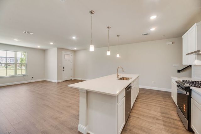 1920 Watermark Mews, Rowlett, TX 75088