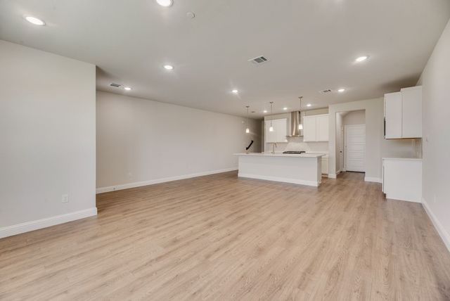 1920 Watermark Mews, Rowlett, TX 75088