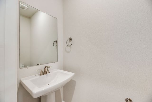 1920 Watermark Mews, Rowlett, TX 75088