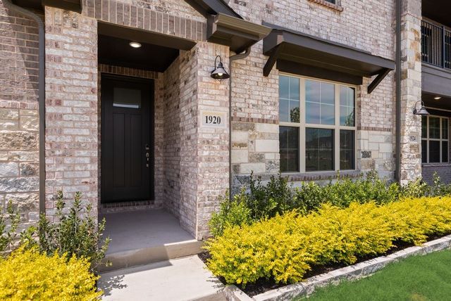 1920 Watermark Mews, Rowlett, TX 75088