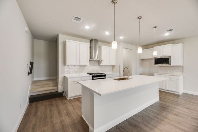 1920 Watermark Mews, Rowlett, TX 75088