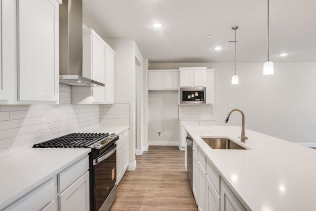 1920 Watermark Mews, Rowlett, TX 75088
