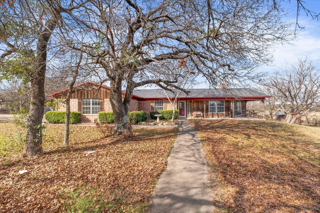 740 County Road 4876, Copperas Cove, TX 76522