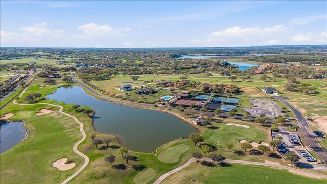 2001 Kahala Sunset DR, Spicewood, TX 78669