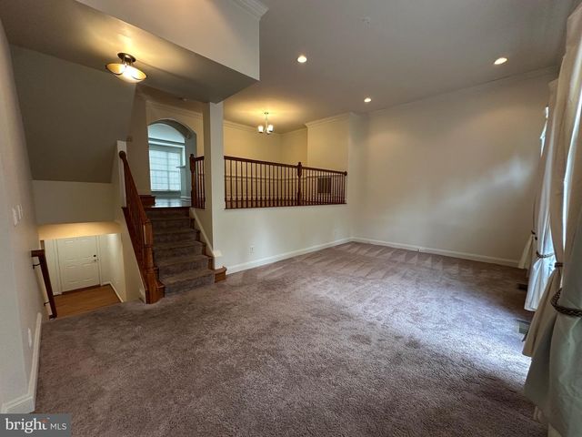 21844 LADYSLIPPER SQ, Ashburn, VA 20147