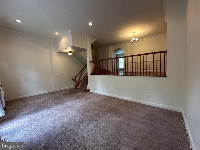 21844 LADYSLIPPER SQ, Ashburn, VA 20147