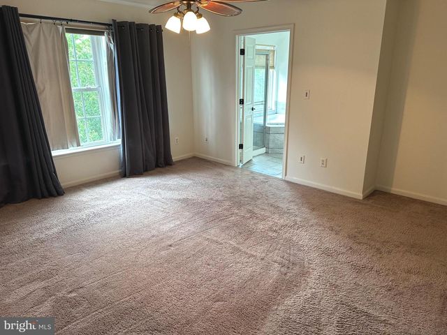 21844 LADYSLIPPER SQ, Ashburn, VA 20147