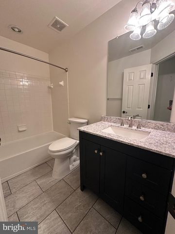 21844 LADYSLIPPER SQ, Ashburn, VA 20147