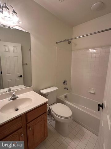 21844 LADYSLIPPER SQ, Ashburn, VA 20147