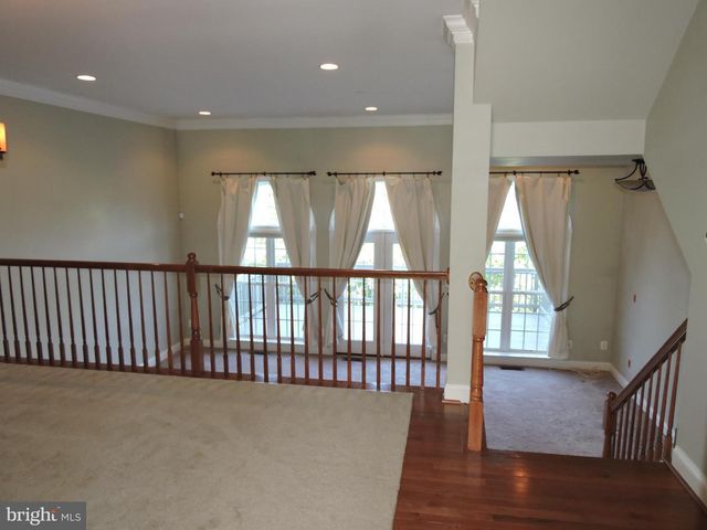 21844 LADYSLIPPER SQ, Ashburn, VA 20147