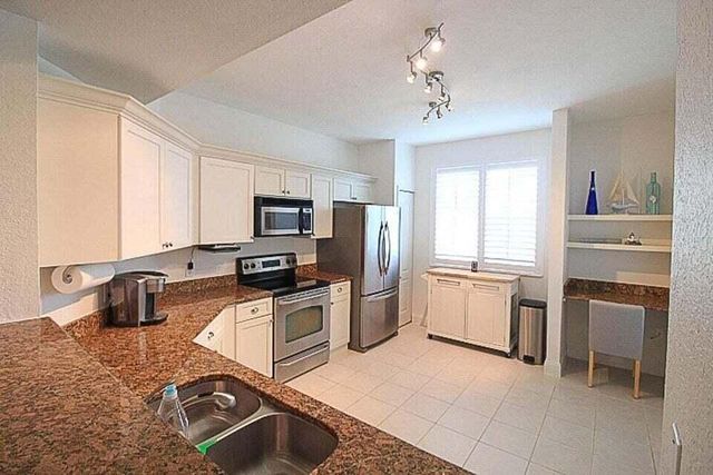 11018 Legacy Drive 104, Palm Beach Gardens, FL 33410