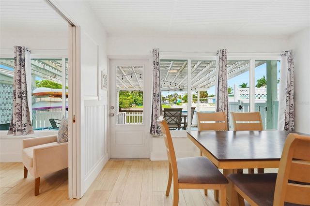 28 SEASIDE COURT, Holmes Beach, FL 34217