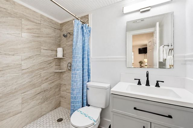 28 SEASIDE COURT, Holmes Beach, FL 34217