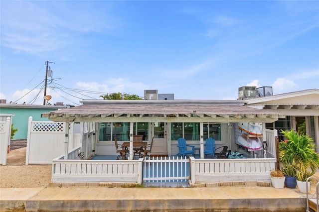 28 SEASIDE COURT, Holmes Beach, FL 34217